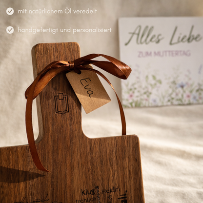 Personalisiertes Schneidebrett für Mama aus Akazienholz