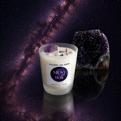 Milky way Kerze mit Amethyst – Sojawachs Kerze mit echten Kristallen